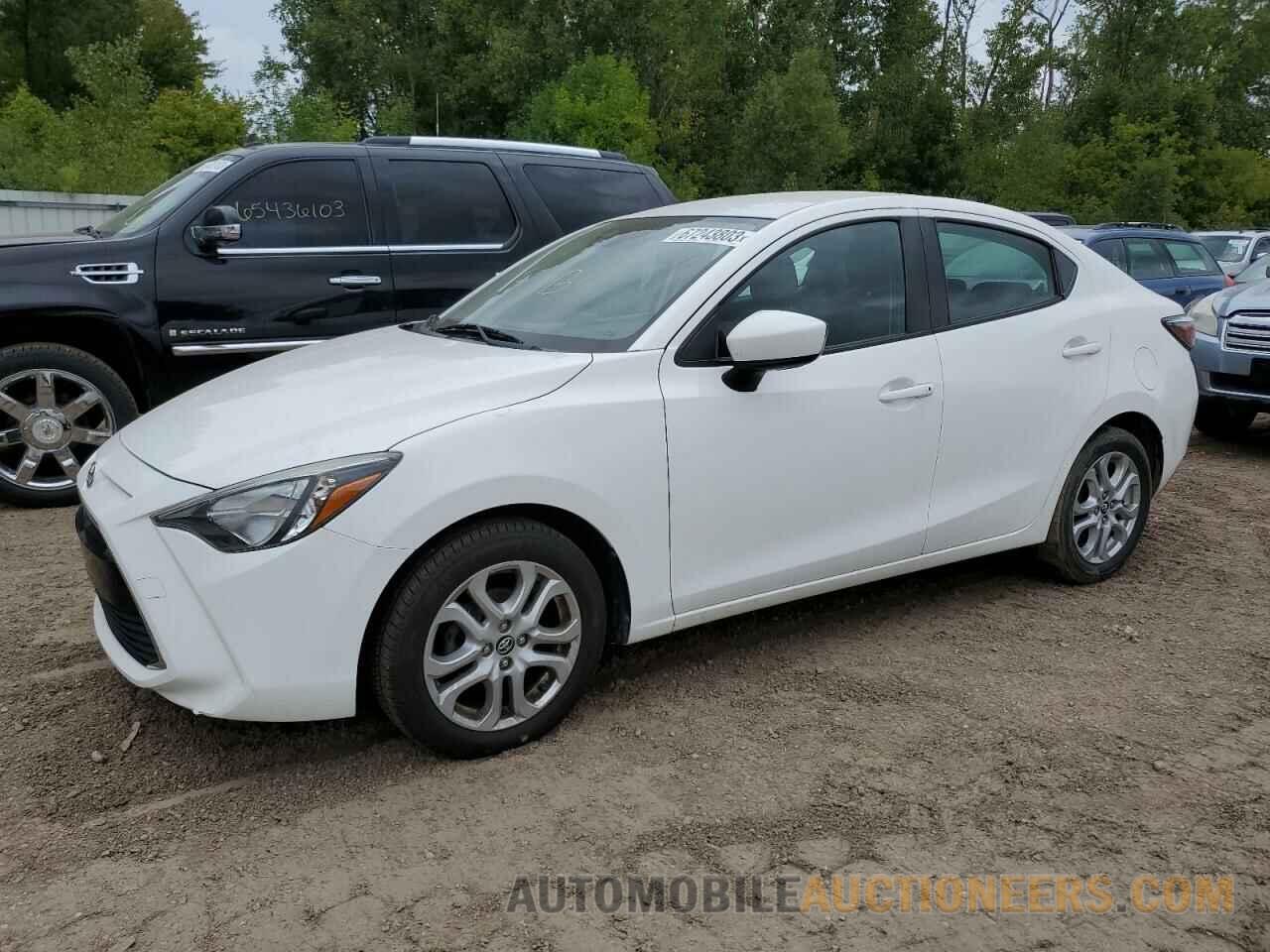 3MYDLBYV3JY329093 TOYOTA YARIS 2018