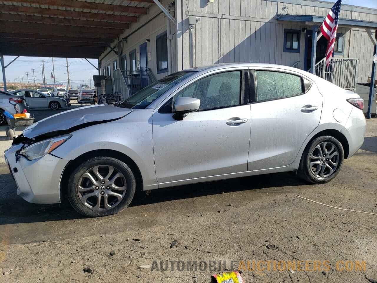 3MYDLBYV3KY521261 TOYOTA YARIS 2019