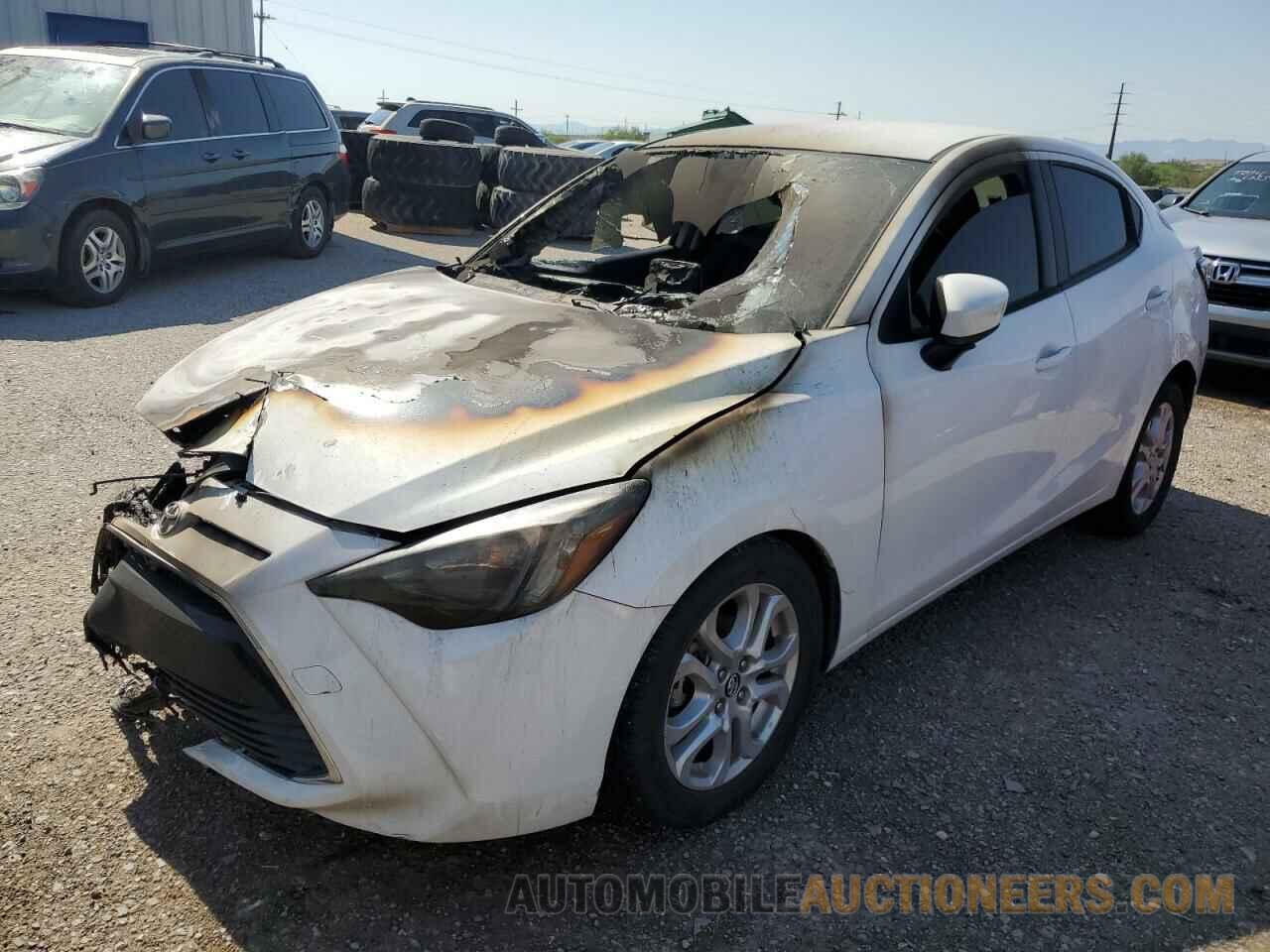 3MYDLBYV4HY156307 TOYOTA YARIS 2017