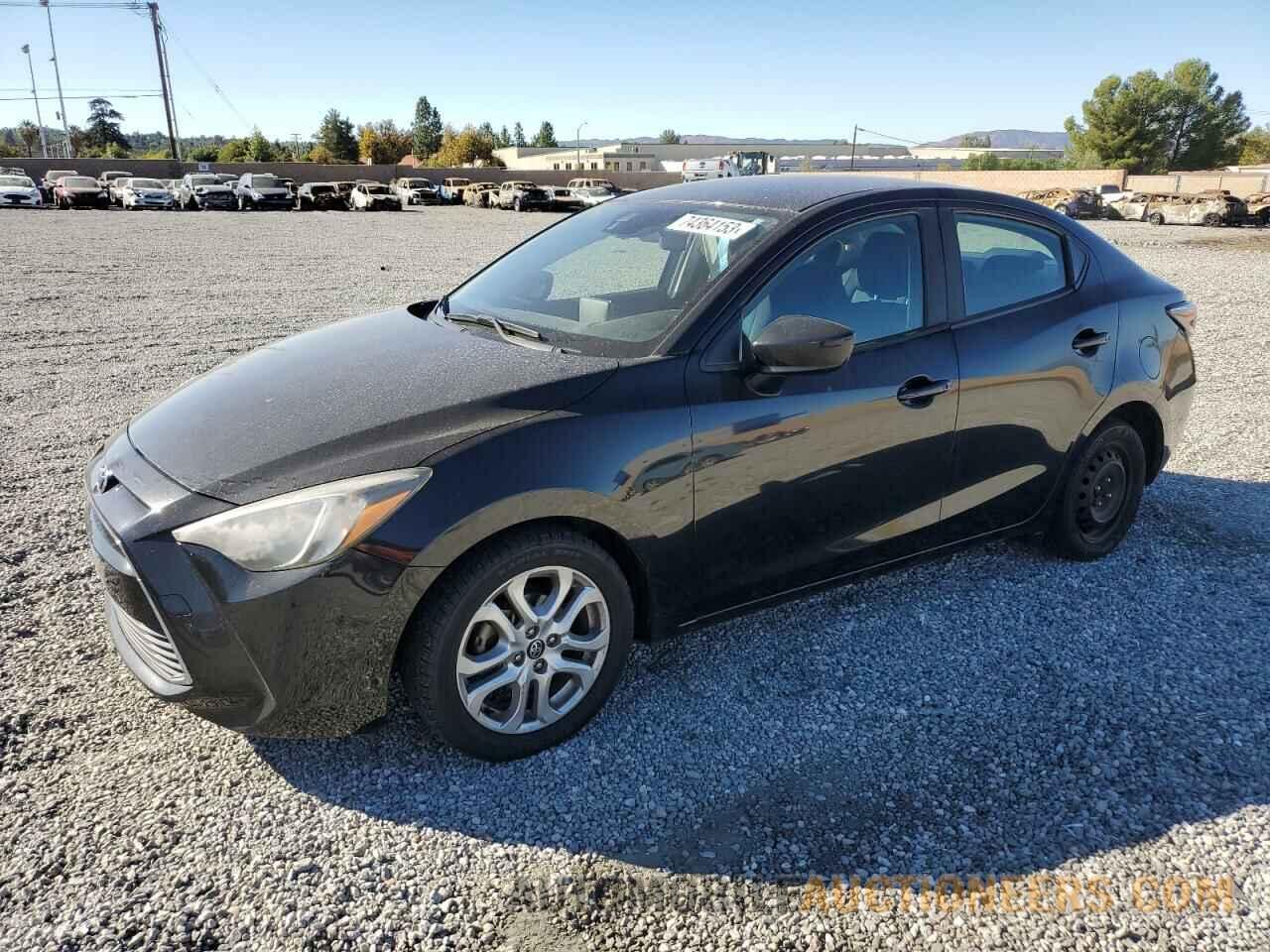 3MYDLBYV4HY170207 TOYOTA YARIS 2017