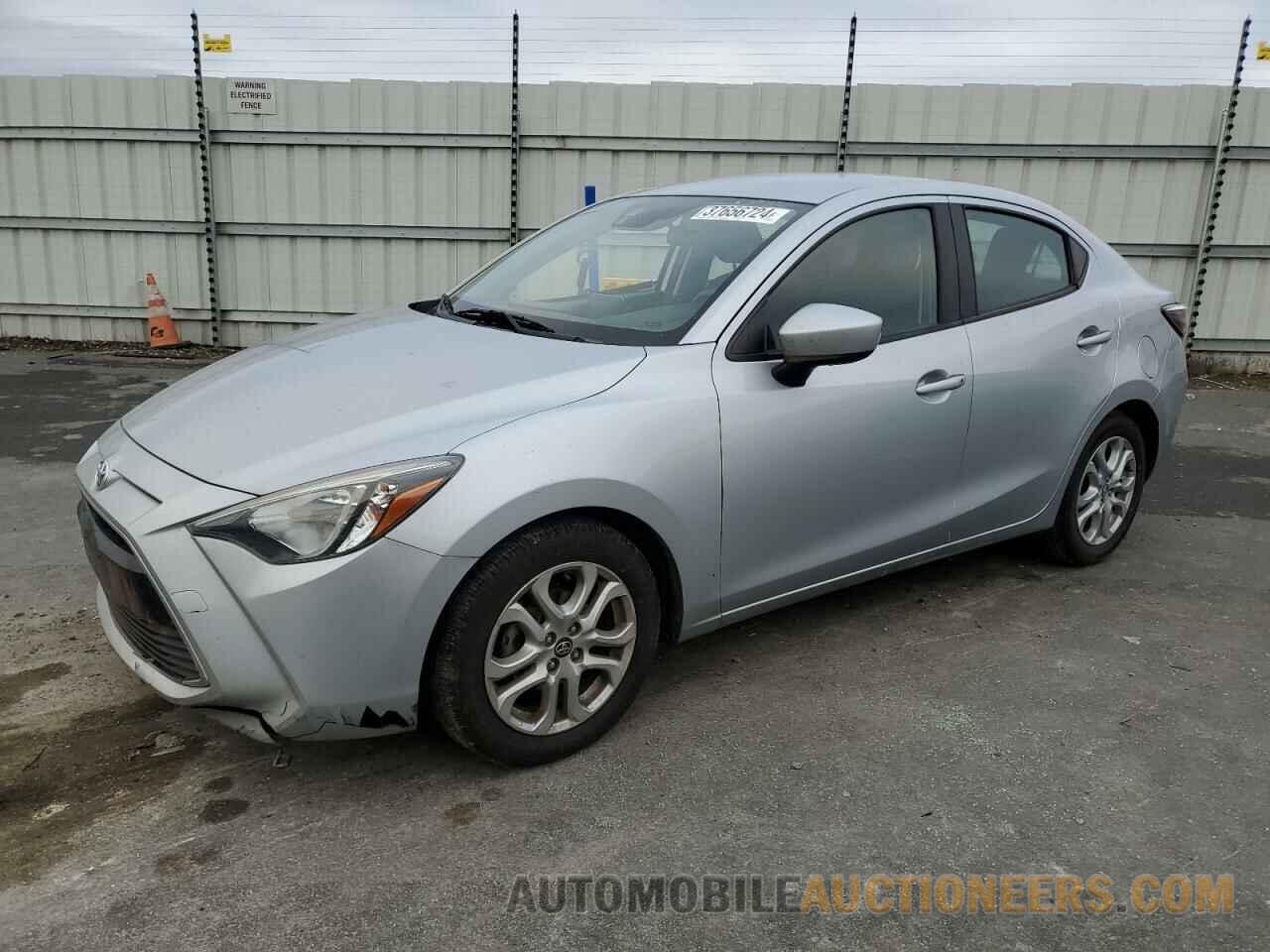 3MYDLBYV4JY321620 TOYOTA YARIS 2018