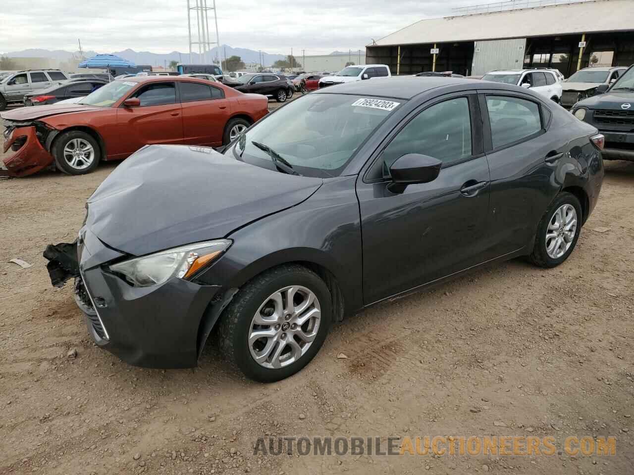 3MYDLBYV4JY324887 TOYOTA YARIS 2018