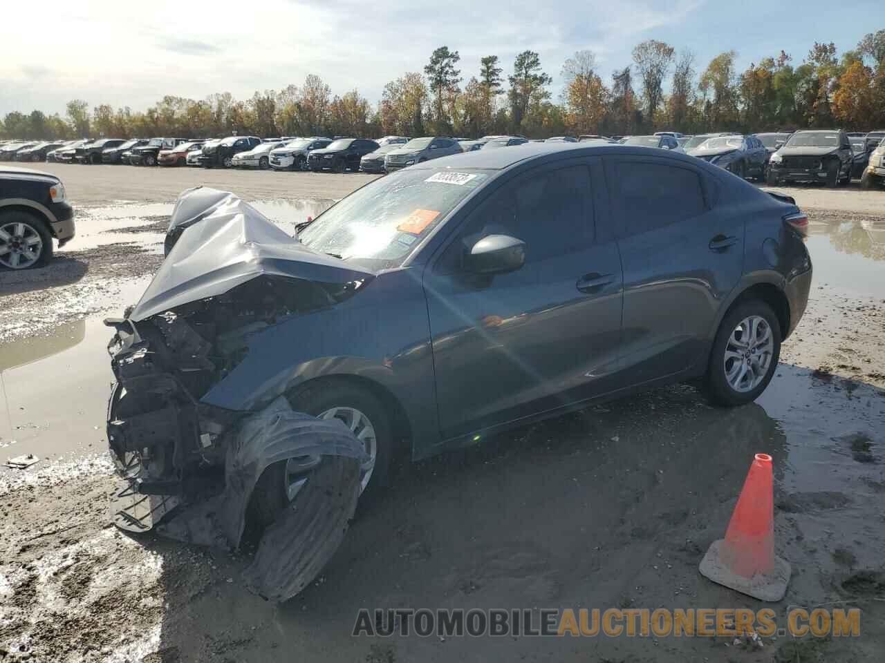 3MYDLBYV4JY328650 TOYOTA YARIS 2018