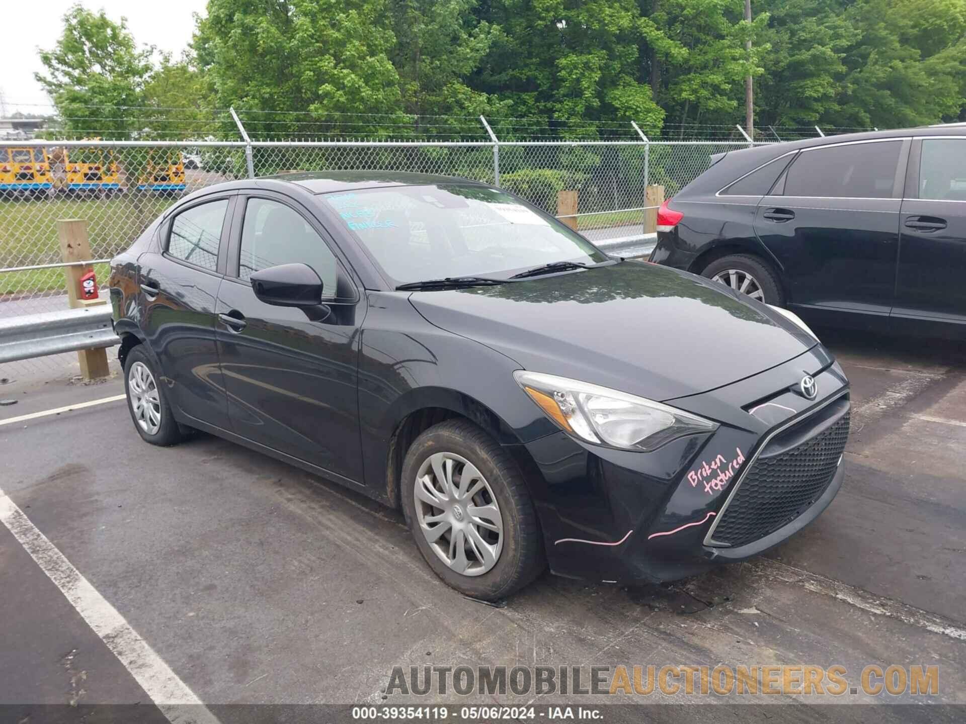 3MYDLBYV4KY513587 TOYOTA YARIS 2019