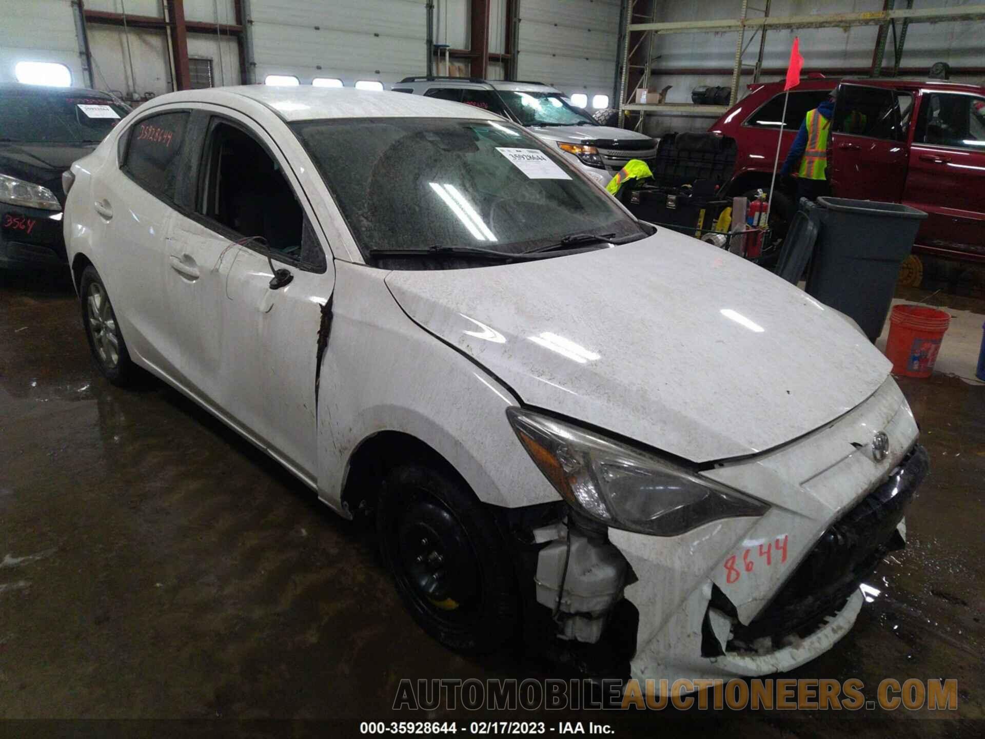 3MYDLBYV5HY151794 TOYOTA YARIS IA 2017