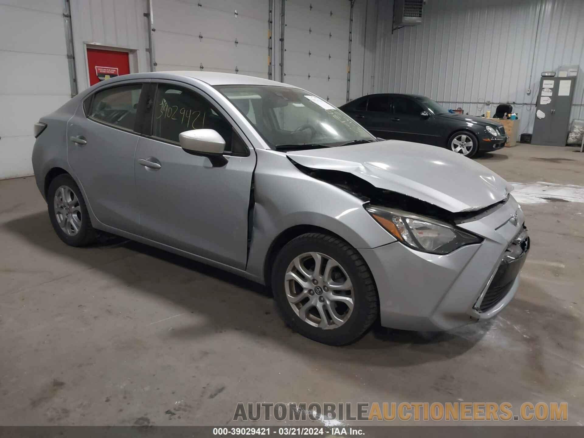 3MYDLBYV5HY160382 TOYOTA YARIS IA 2017