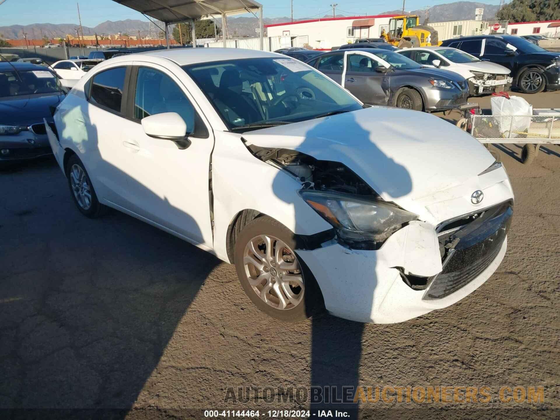 3MYDLBYV5HY164965 TOYOTA YARIS IA 2017