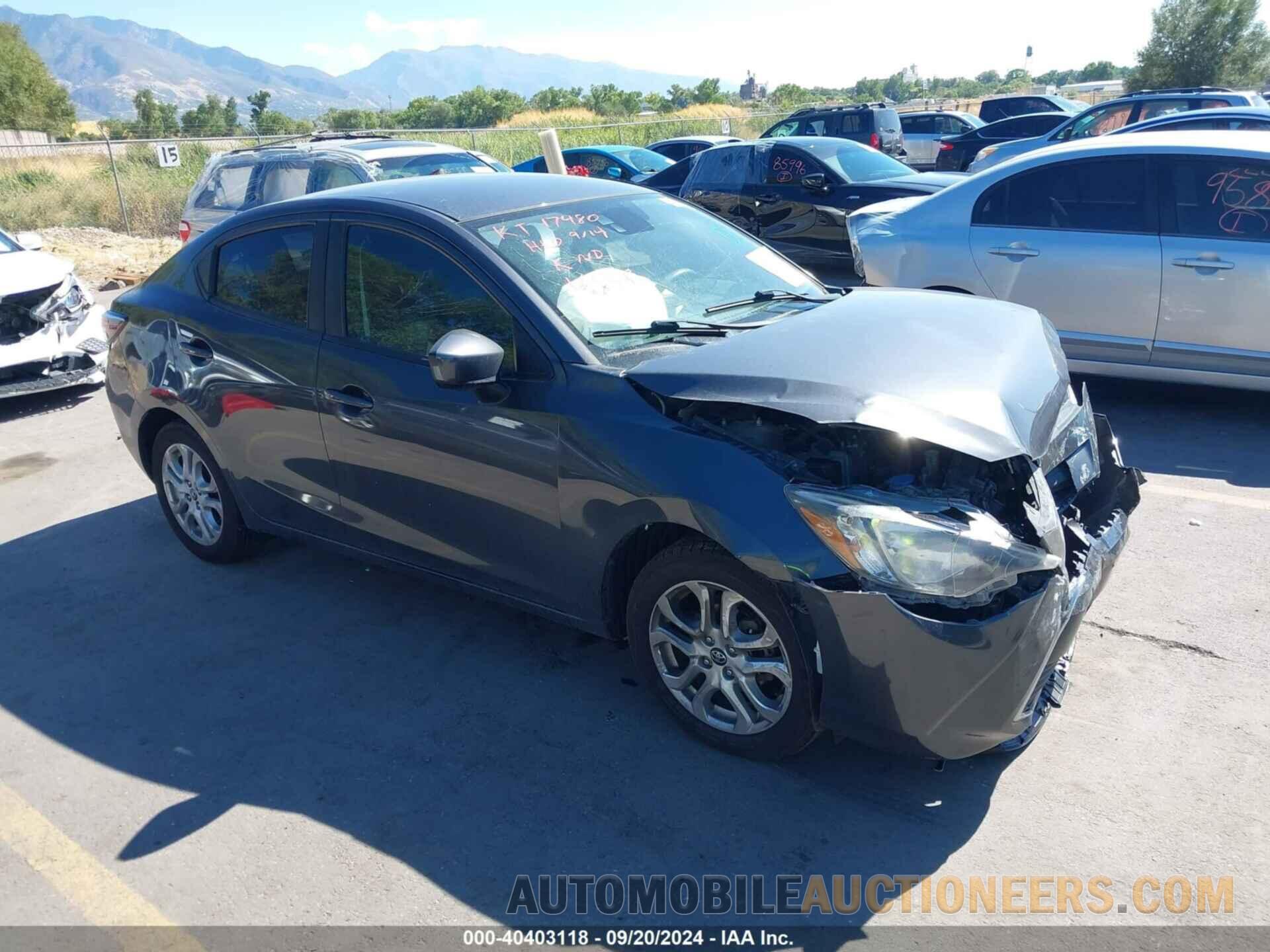 3MYDLBYV5HY166893 TOYOTA YARIS IA 2017