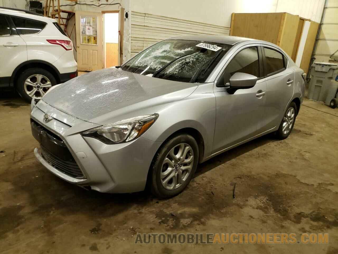 3MYDLBYV5HY174945 TOYOTA YARIS 2017