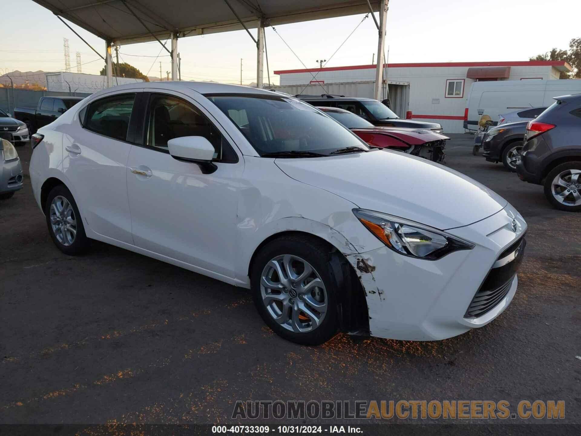 3MYDLBYV5JY308052 TOYOTA YARIS IA 2018