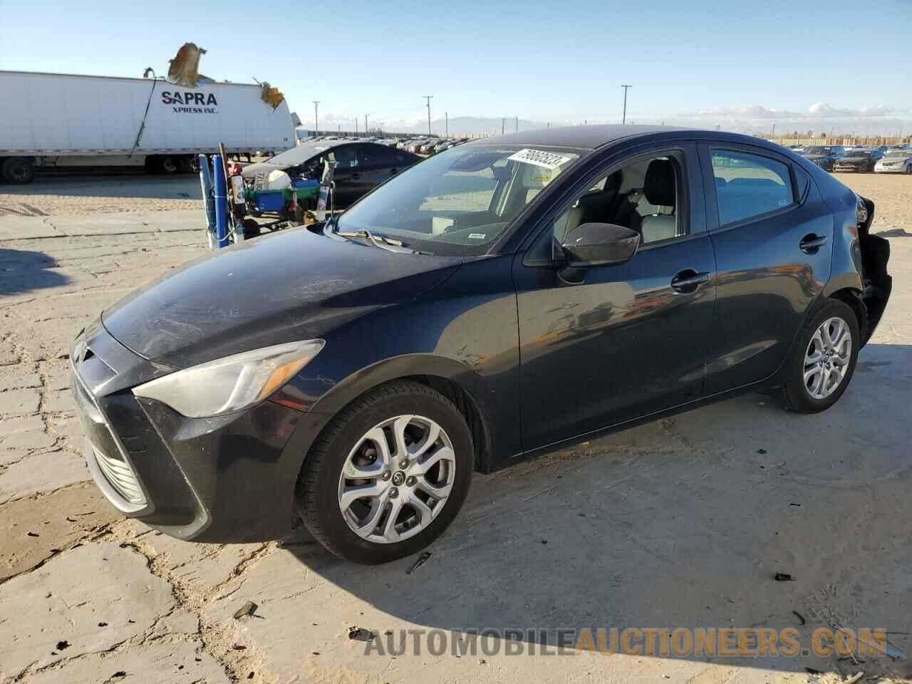 3MYDLBYV5JY315888 TOYOTA YARIS 2018