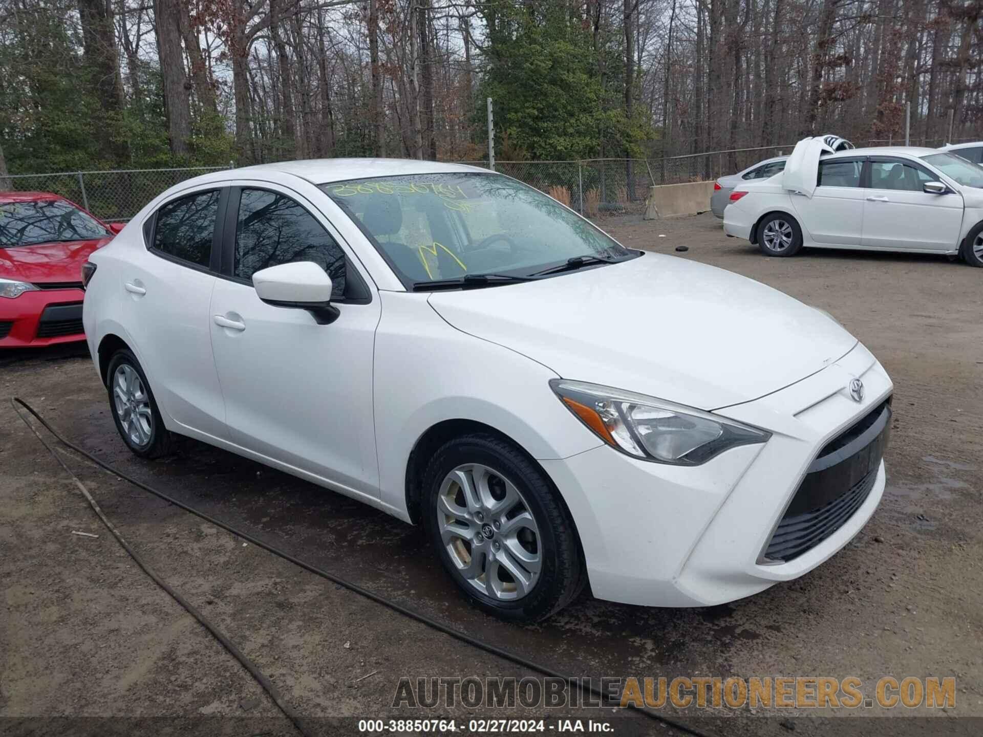 3MYDLBYV5JY316281 TOYOTA YARIS IA 2018