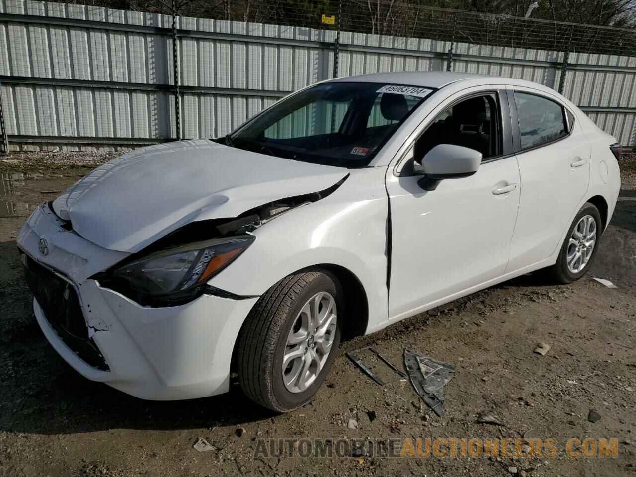 3MYDLBYV5JY324560 TOYOTA YARIS 2018