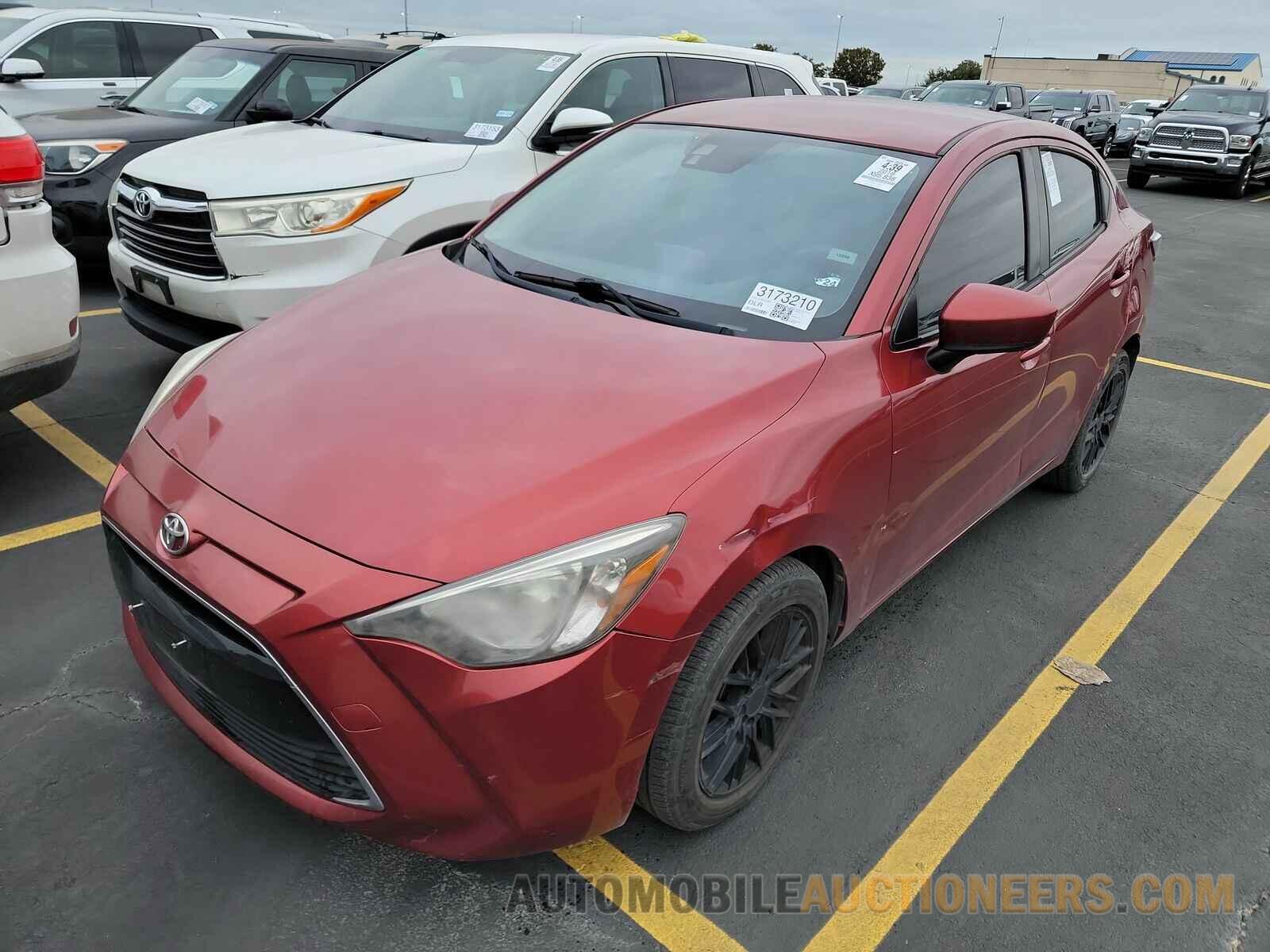 3MYDLBYV5JY325787 Toyota Yaris iA 2018