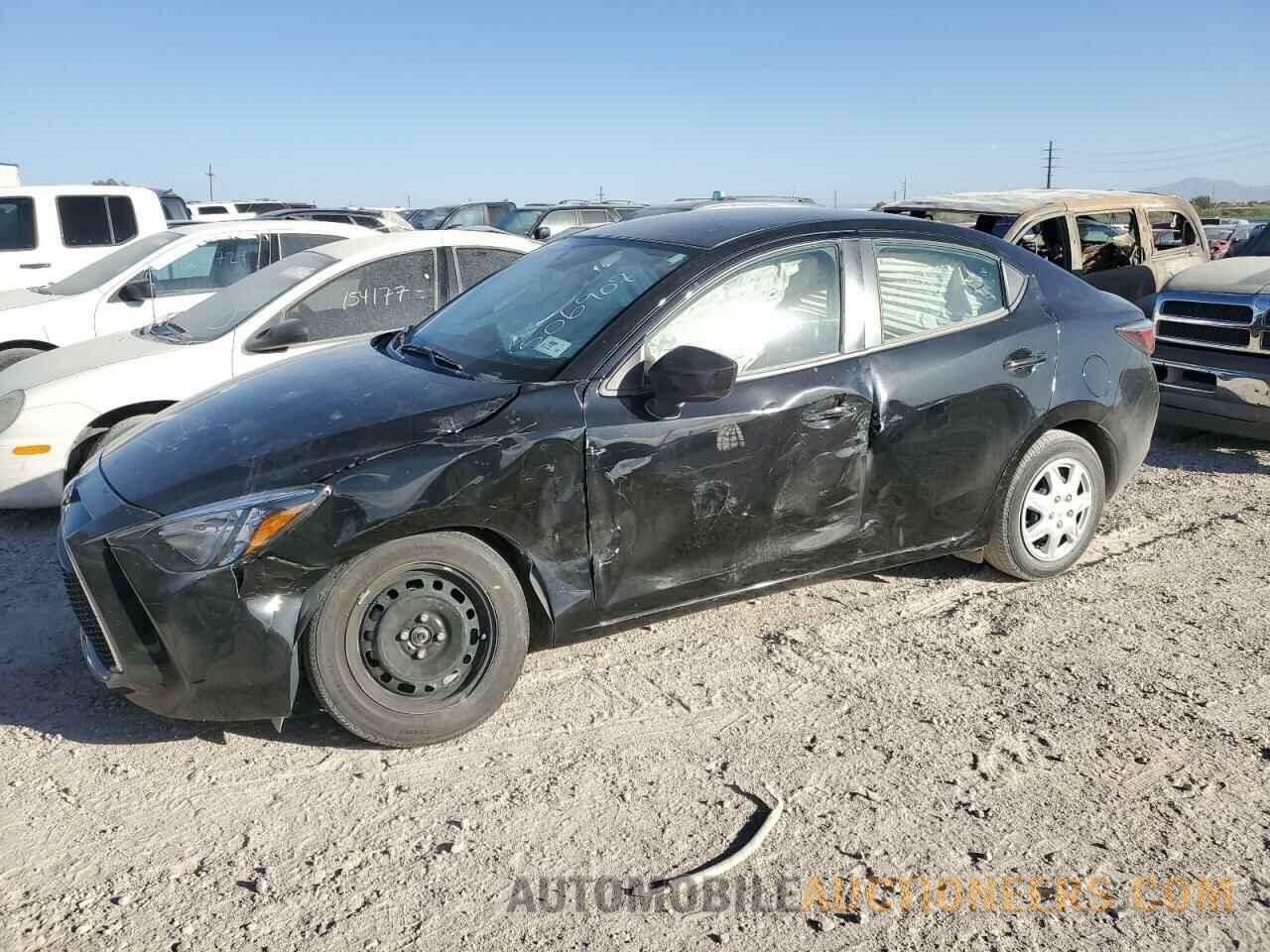 3MYDLBYV5KY506907 TOYOTA YARIS 2019