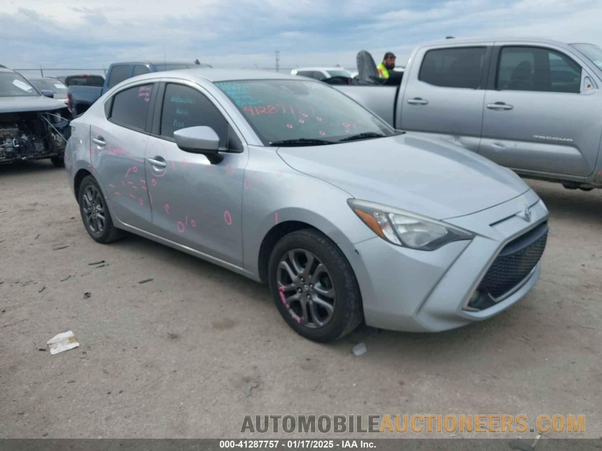 3MYDLBYV5KY522881 TOYOTA YARIS 2019