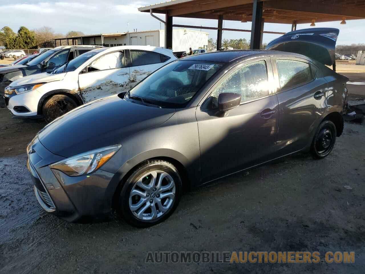 3MYDLBYV6HY165171 TOYOTA YARIS 2017