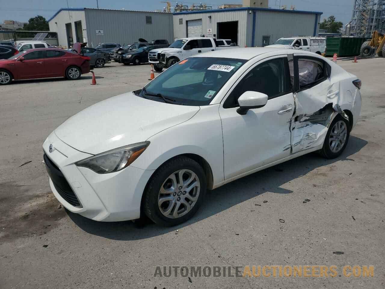 3MYDLBYV6HY169818 TOYOTA YARIS 2017