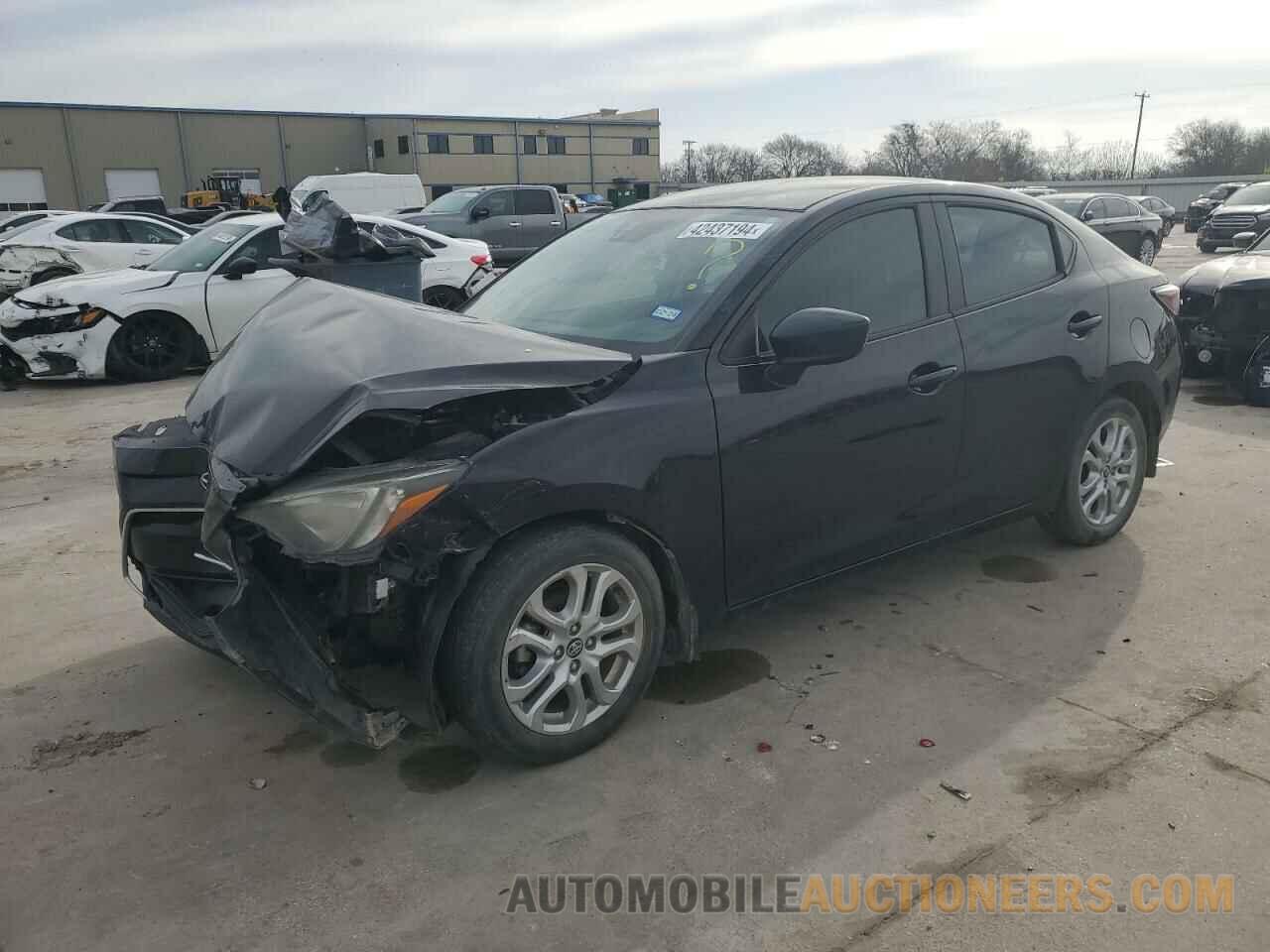 3MYDLBYV6HY193052 TOYOTA YARIS 2017