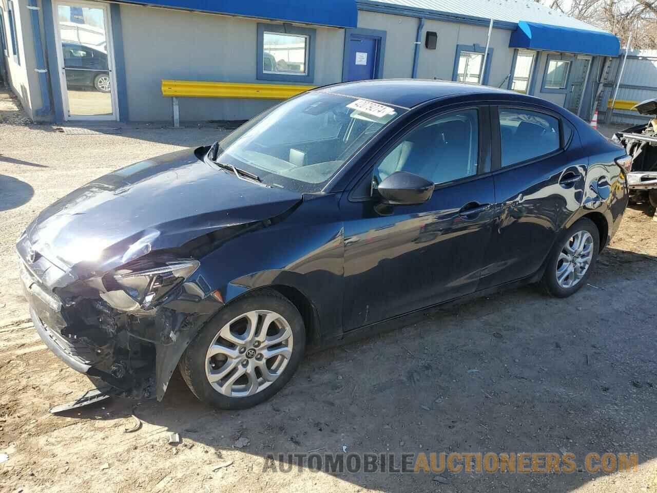 3MYDLBYV6JY308058 TOYOTA YARIS 2018