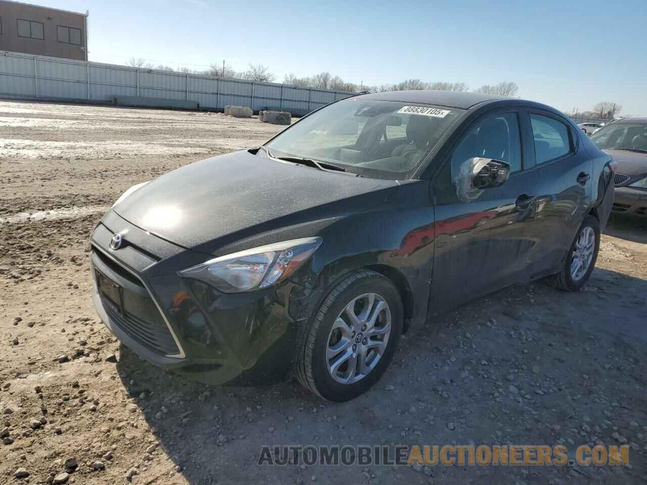 3MYDLBYV6JY309470 TOYOTA YARIS 2018