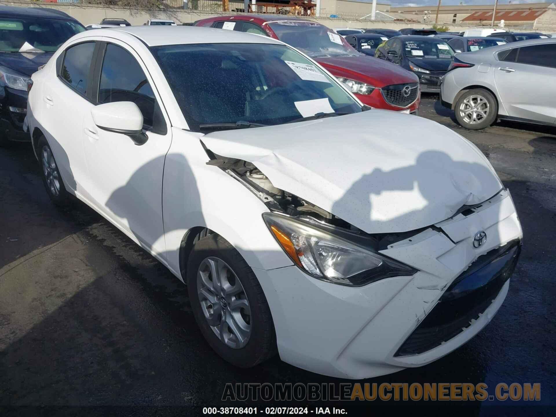 3MYDLBYV6JY315205 TOYOTA YARIS IA 2018