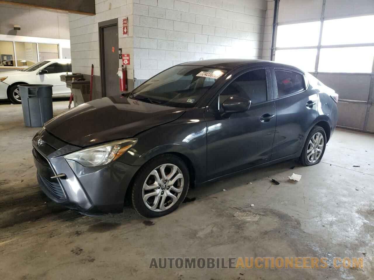 3MYDLBYV6JY320999 TOYOTA YARIS 2018