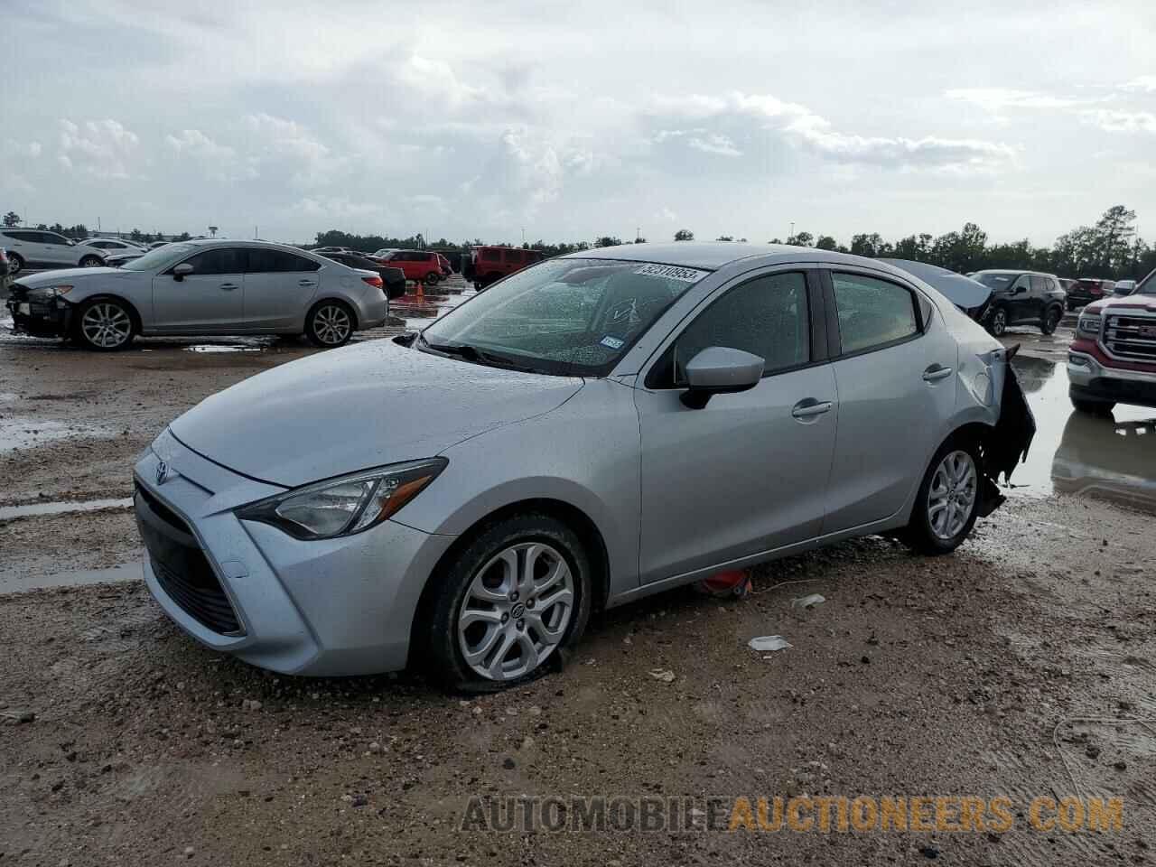 3MYDLBYV6JY325703 TOYOTA YARIS 2018