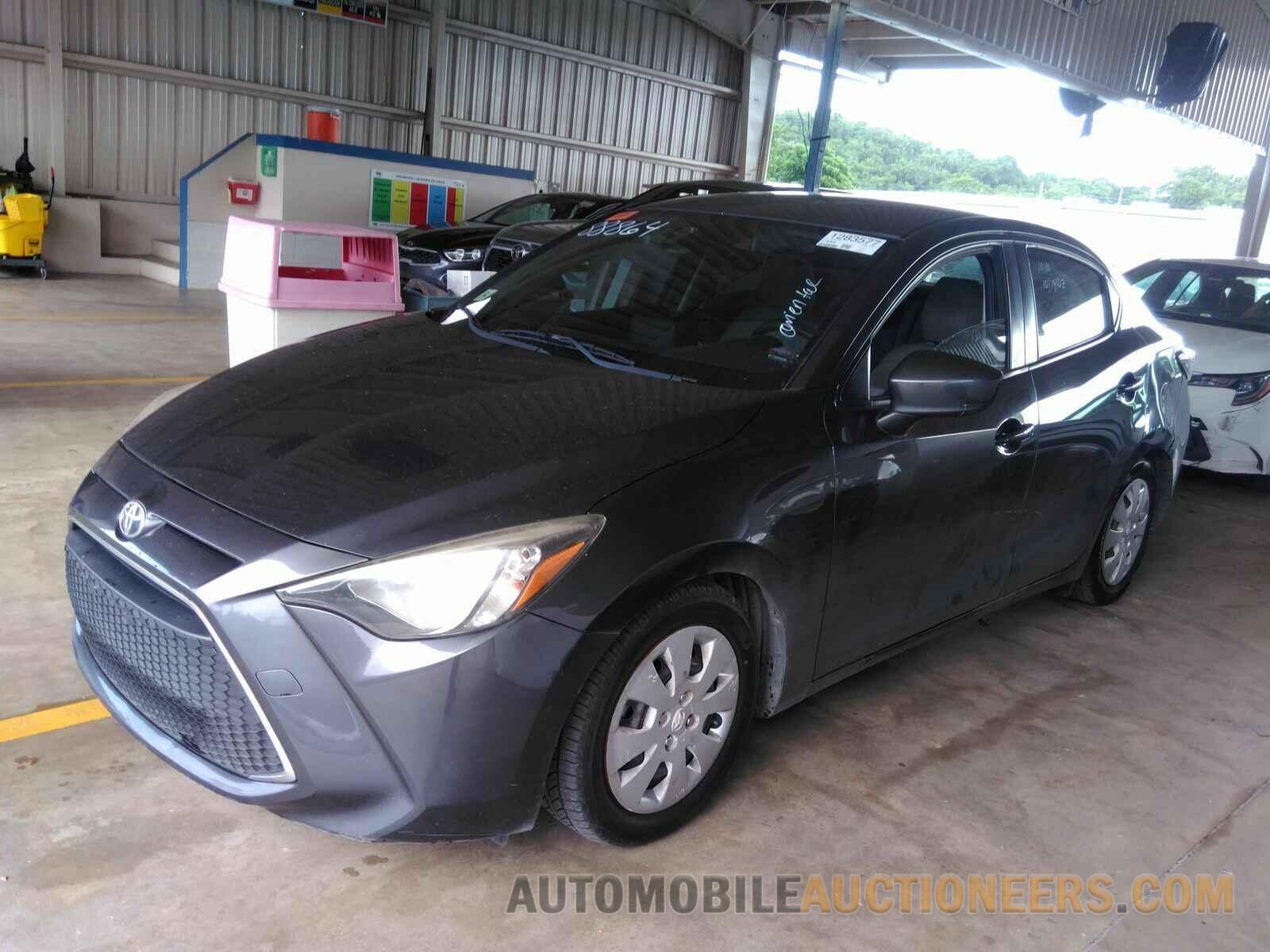 3MYDLBYV6KY503675 Toyota Yaris Sedan 2019