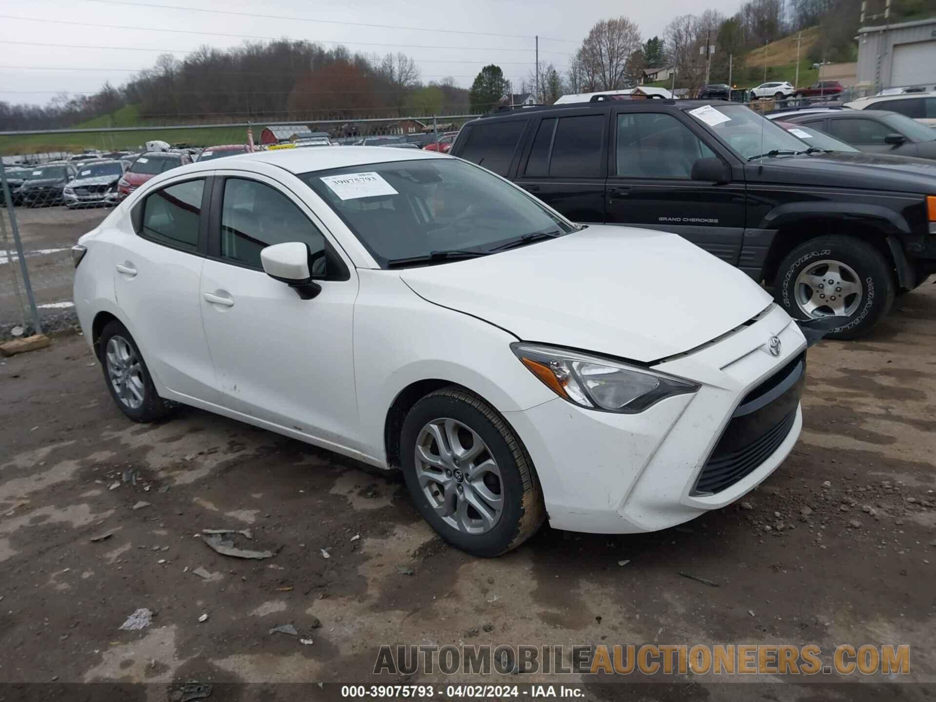 3MYDLBYV7HY165129 TOYOTA YARIS IA 2017