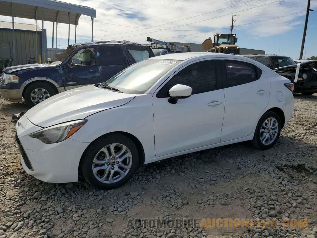 3MYDLBYV7HY187177 TOYOTA YARIS 2017