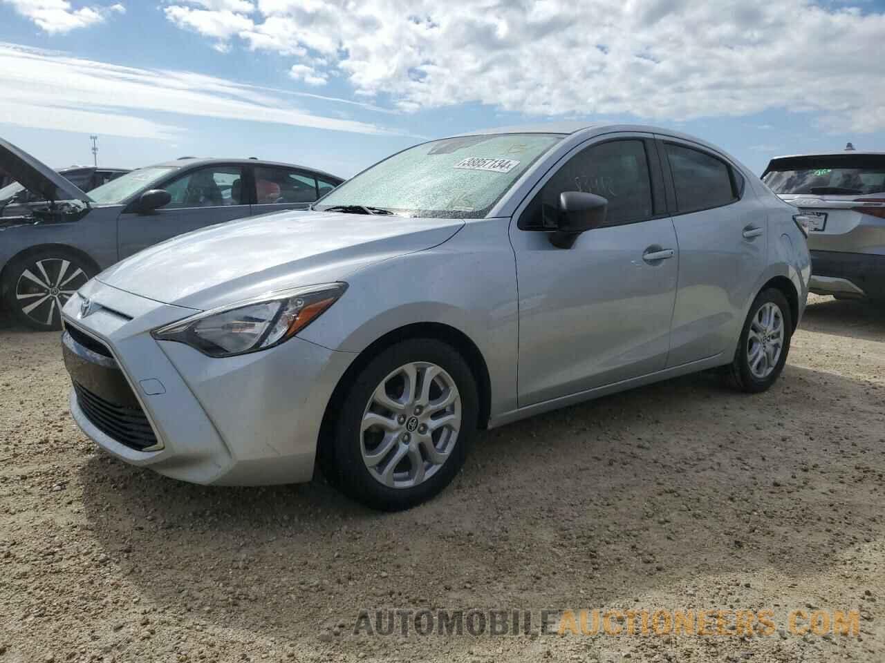 3MYDLBYV7JY311163 TOYOTA YARIS 2018