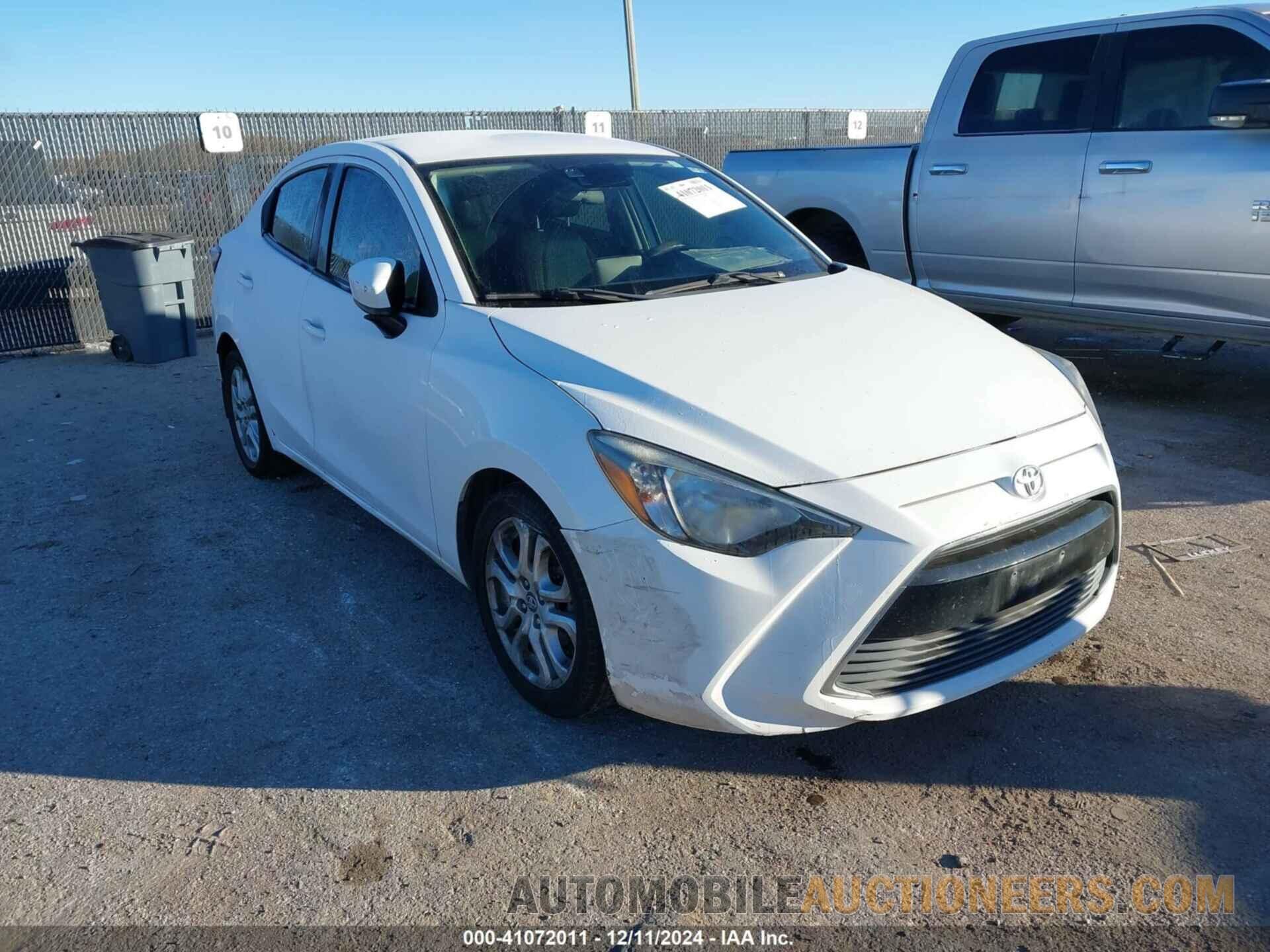 3MYDLBYV7JY311423 TOYOTA YARIS IA 2018