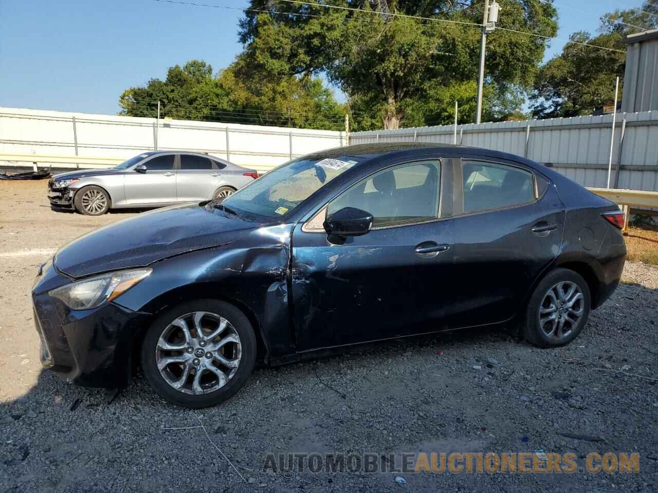 3MYDLBYV7JY322213 TOYOTA YARIS 2018