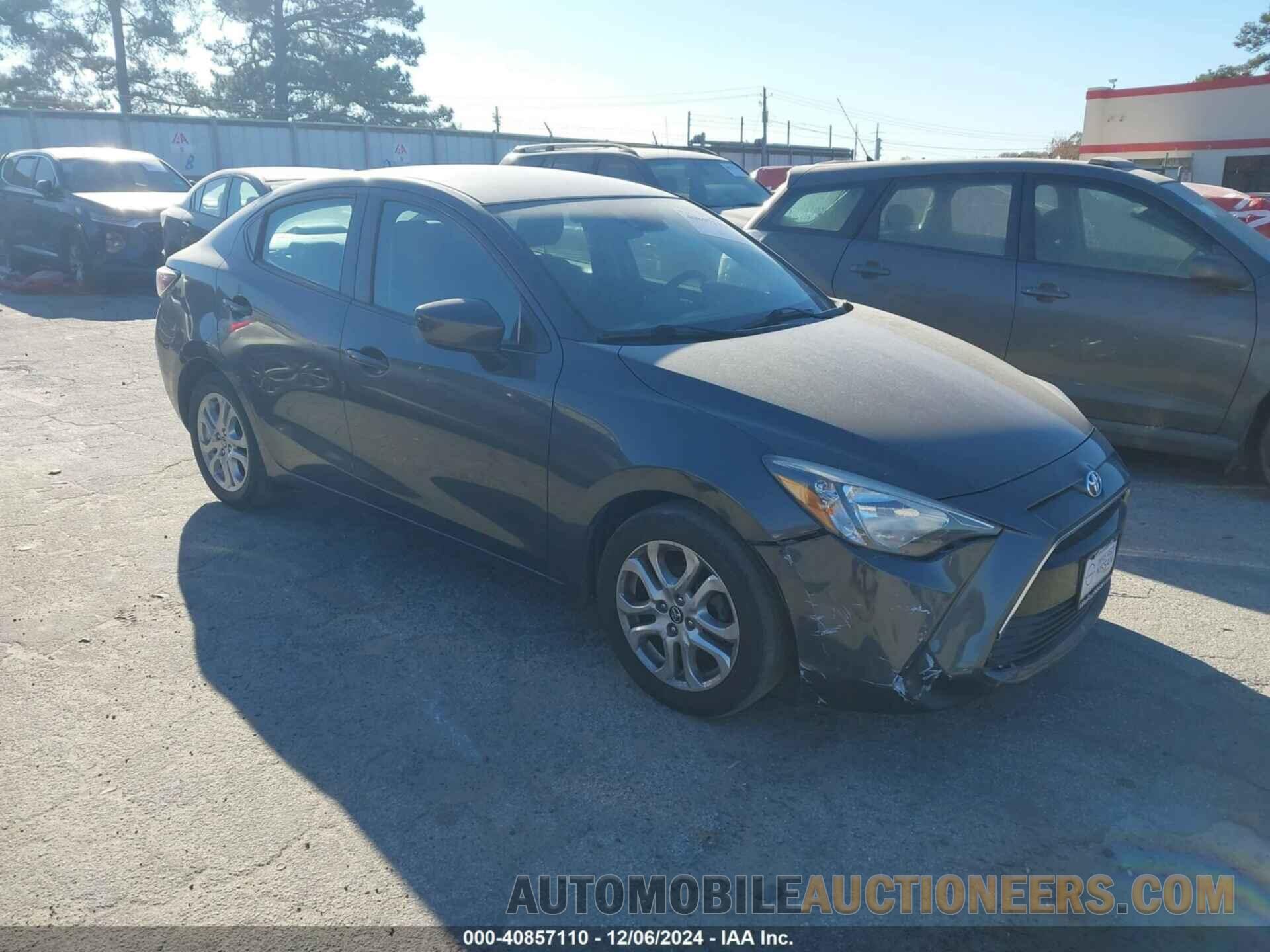 3MYDLBYV7JY330523 TOYOTA YARIS IA 2018