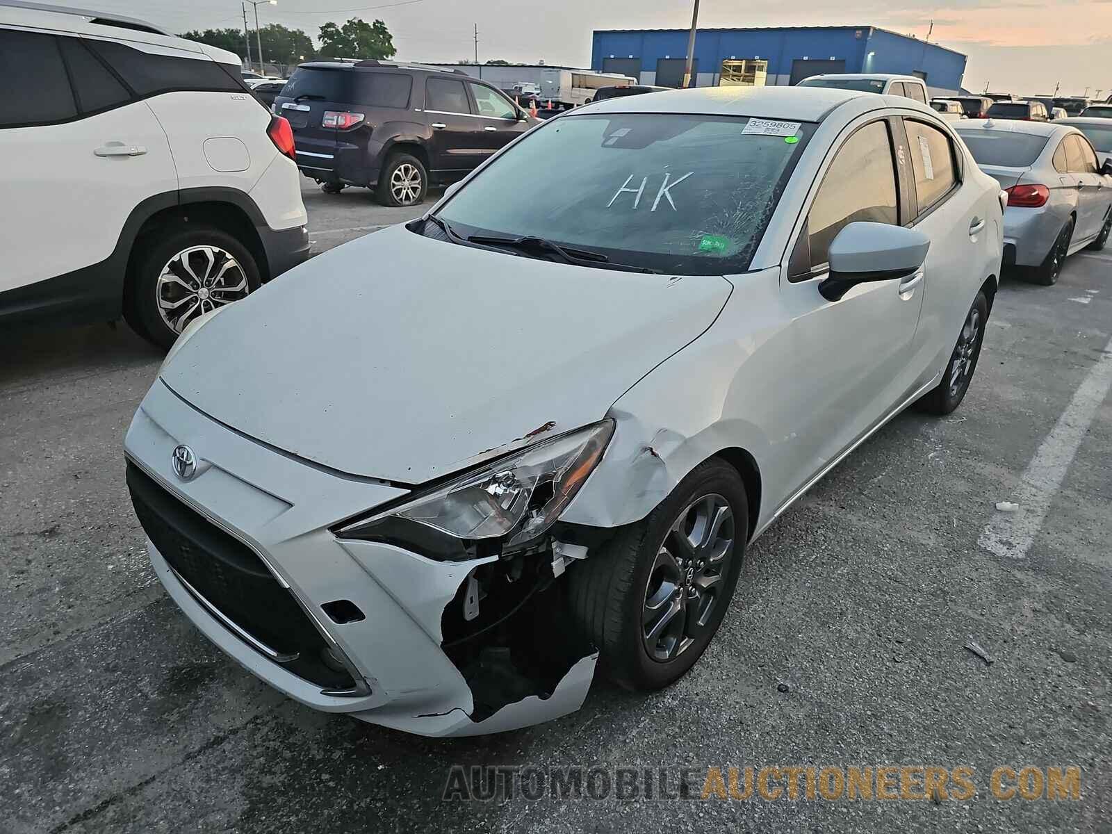 3MYDLBYV7KY506309 Toyota Yaris 2019