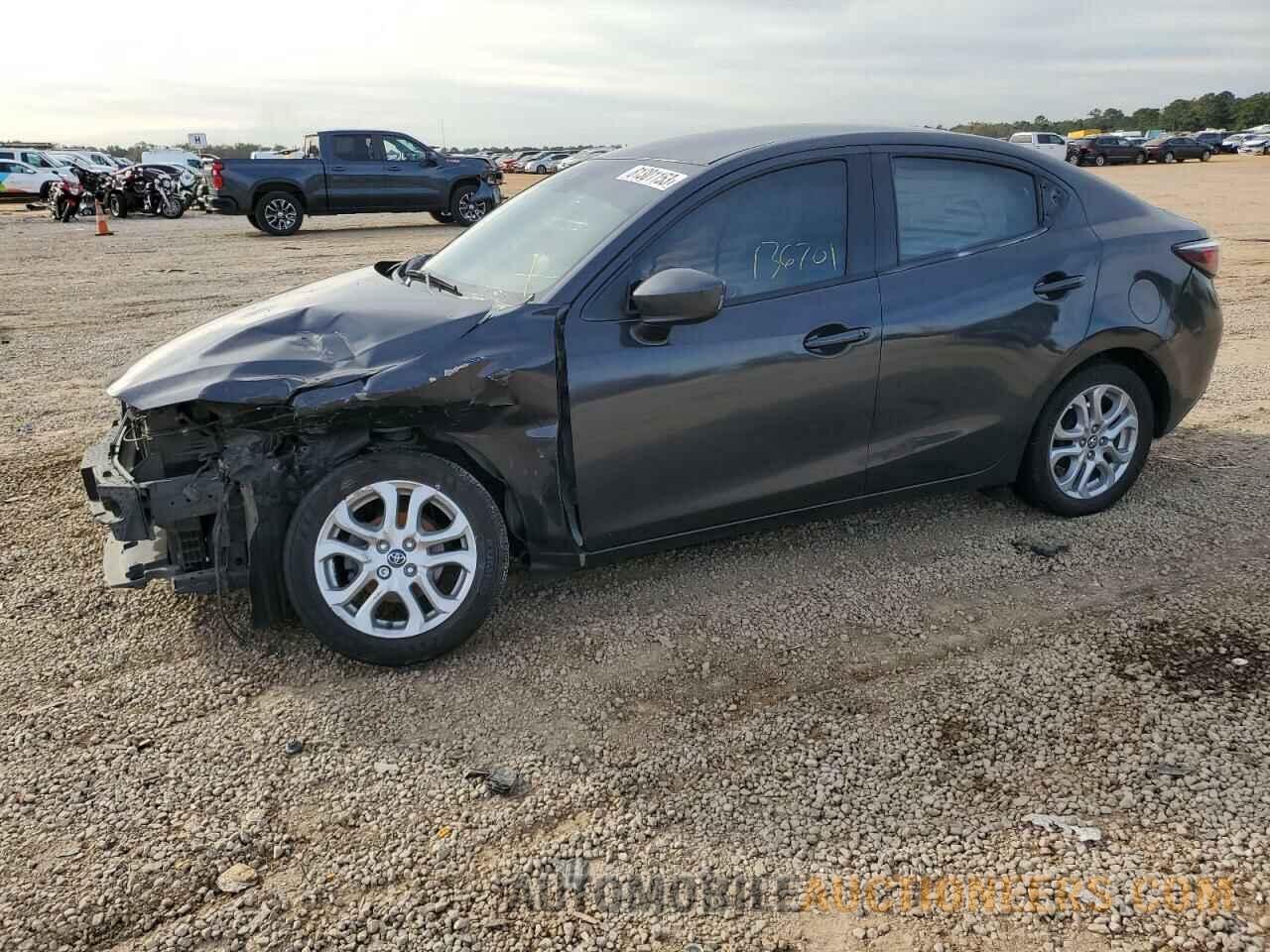 3MYDLBYV8HY165513 TOYOTA YARIS 2017