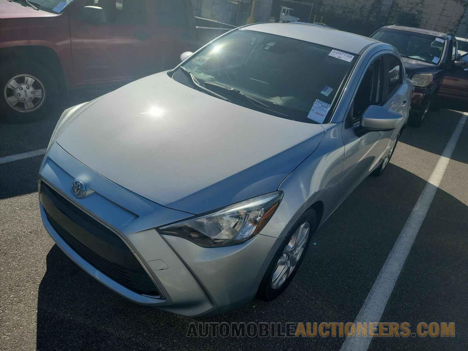 3MYDLBYV8HY183929 Toyota Yaris iA 2017