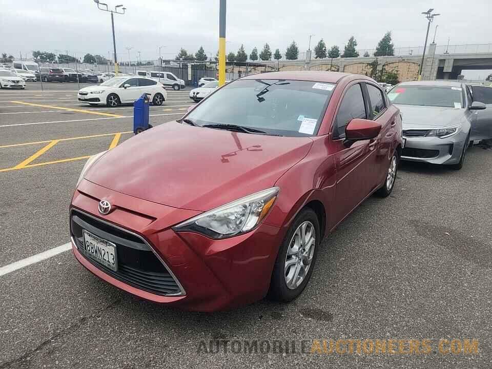 3MYDLBYV8JY301516 Toyota Yaris iA 2018