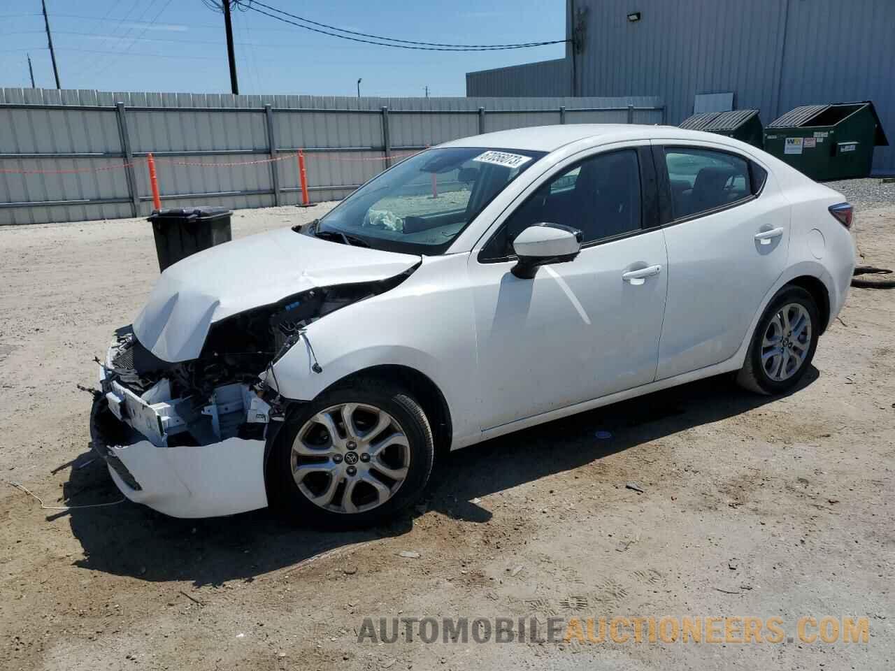 3MYDLBYV8JY310037 TOYOTA YARIS 2018