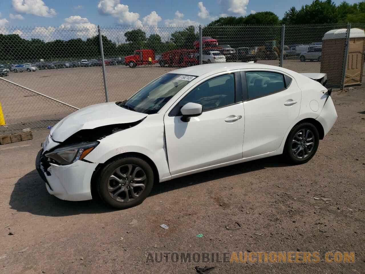 3MYDLBYV8KY507209 TOYOTA YARIS 2019