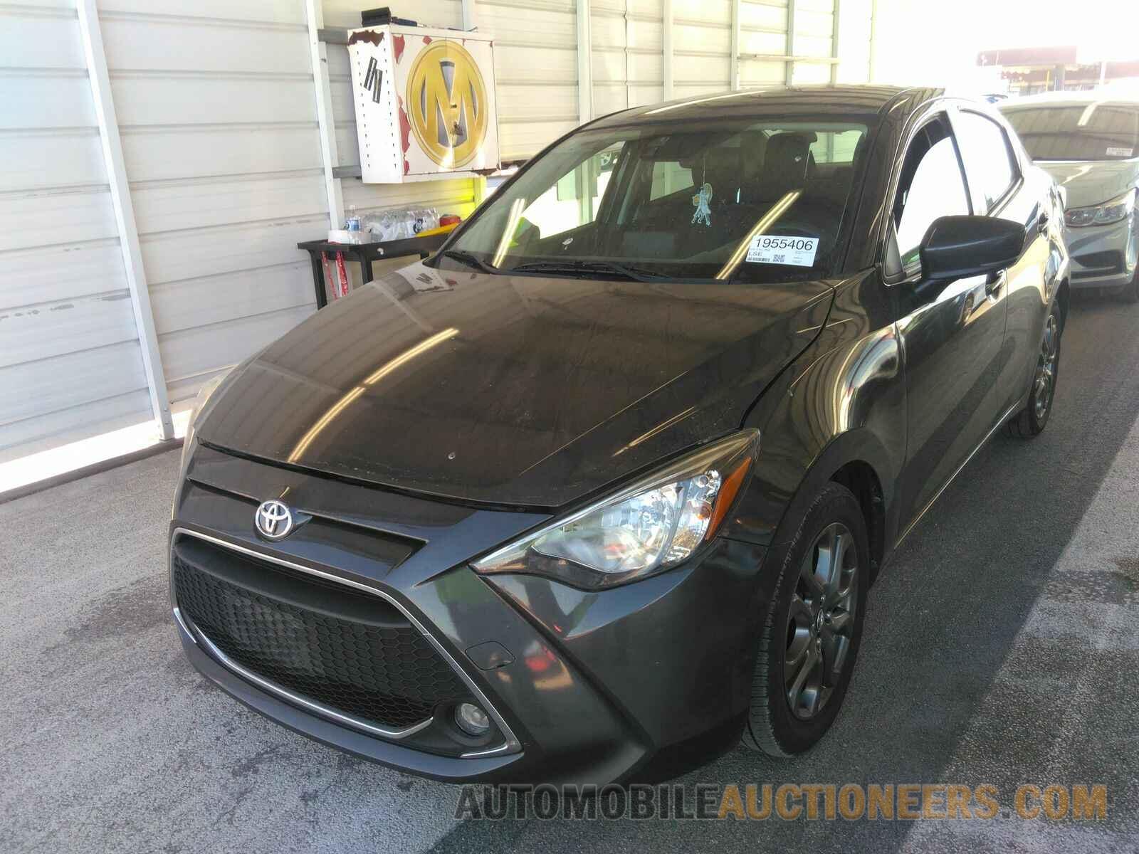 3MYDLBYV8KY517898 Toyota Yaris Sedan 2019