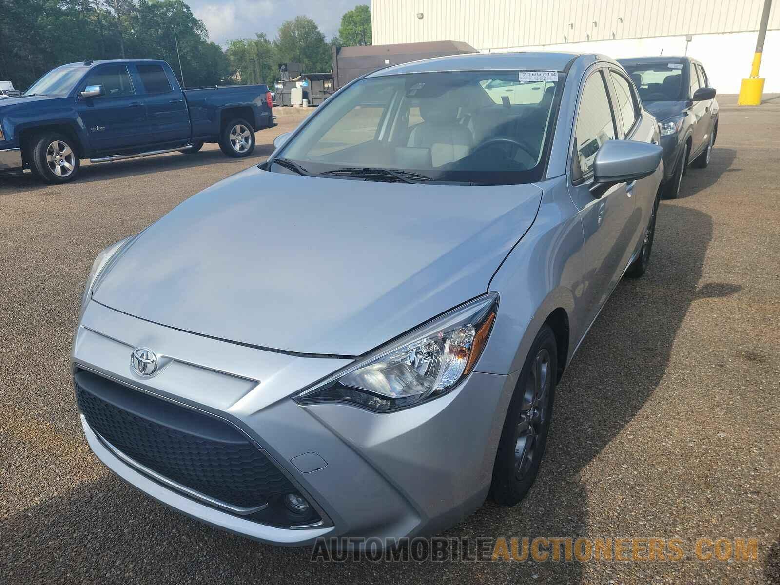 3MYDLBYV8KY519554 Toyota Yaris 2019