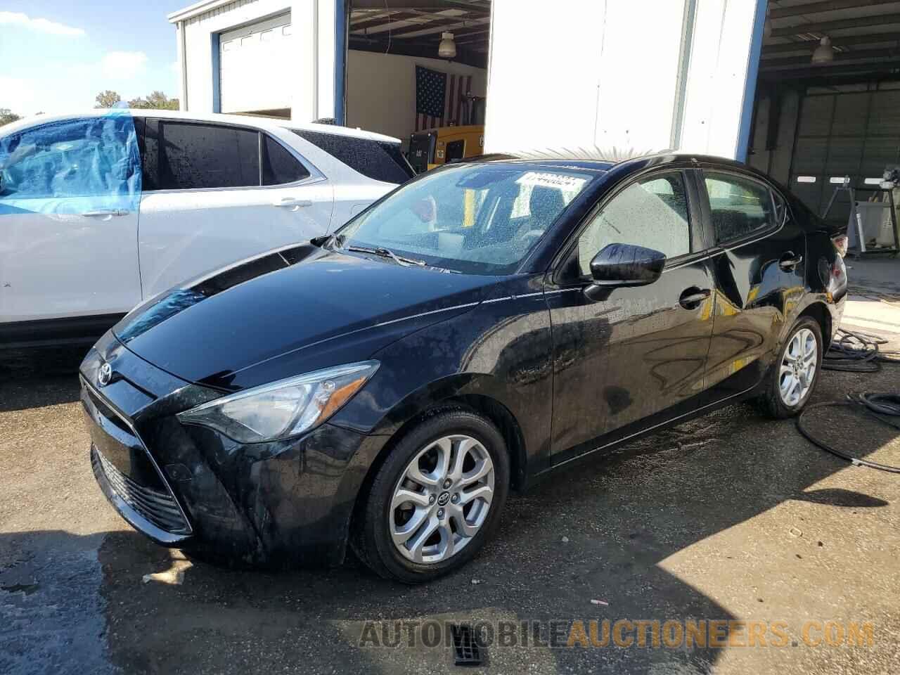 3MYDLBYV9JY301671 TOYOTA YARIS 2018