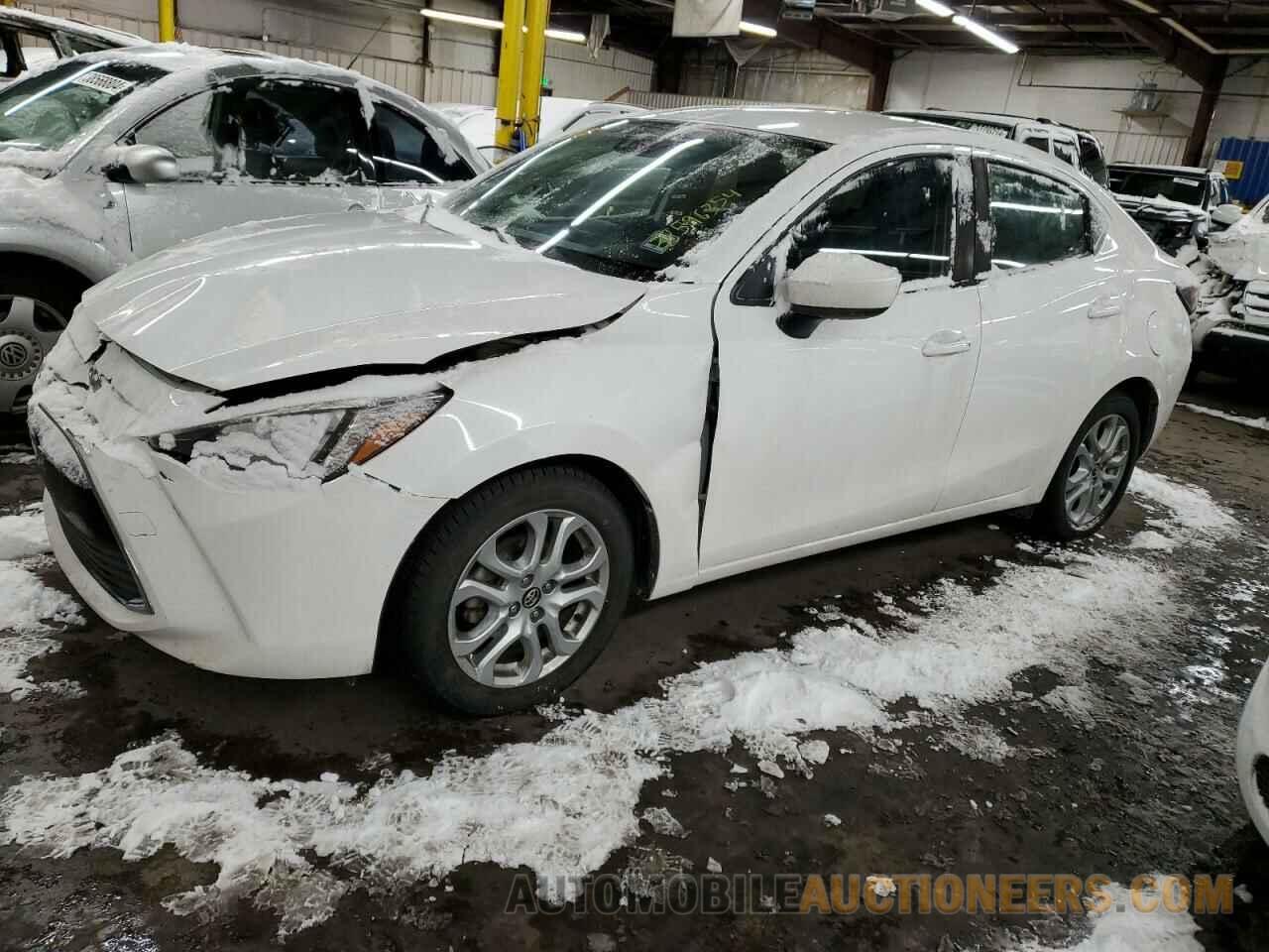 3MYDLBYV9JY303310 TOYOTA YARIS 2018