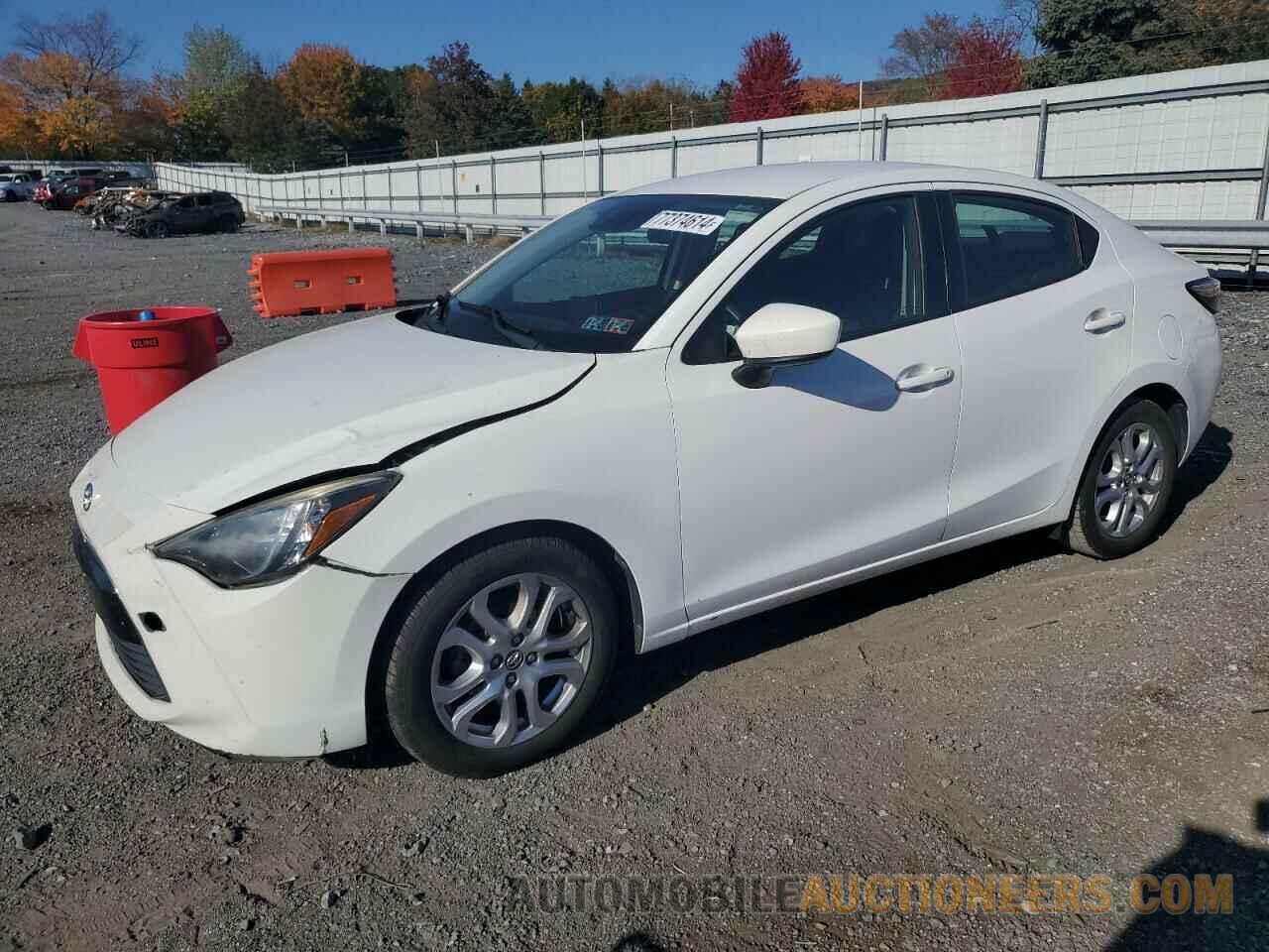 3MYDLBYV9JY319815 TOYOTA YARIS 2018