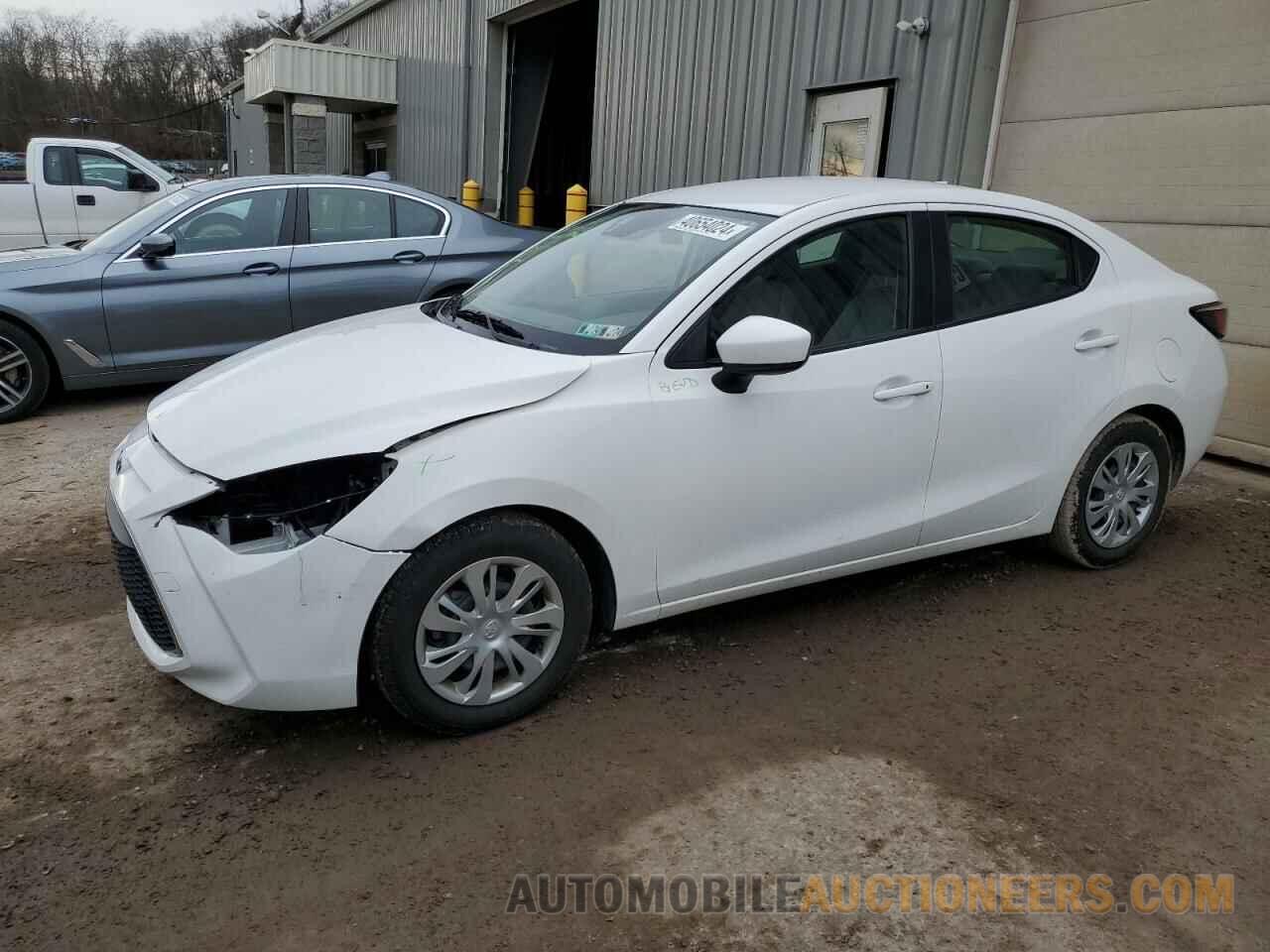 3MYDLBYV9KY504545 TOYOTA YARIS 2019