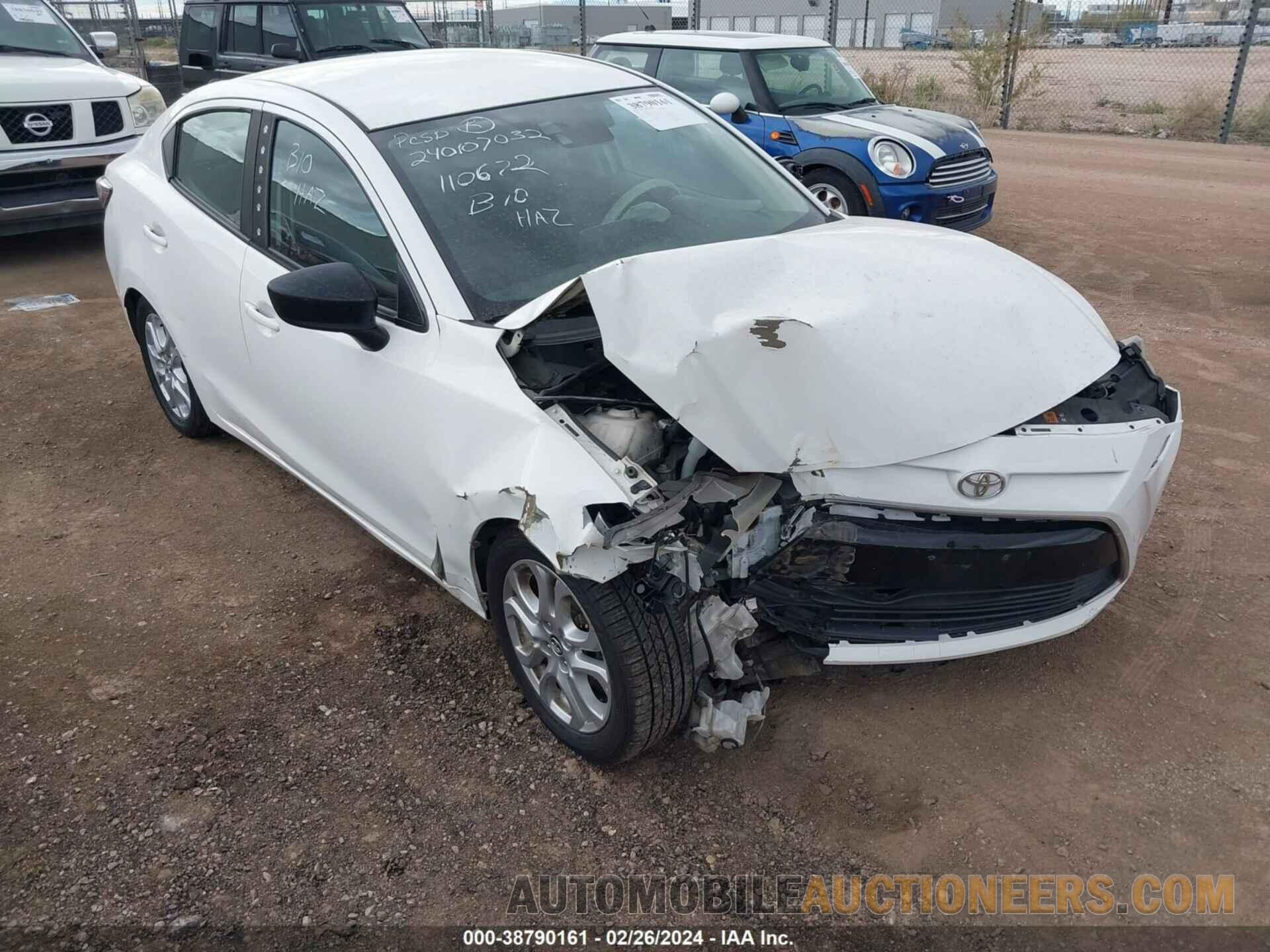 3MYDLBYVXHY155677 TOYOTA YARIS IA 2017