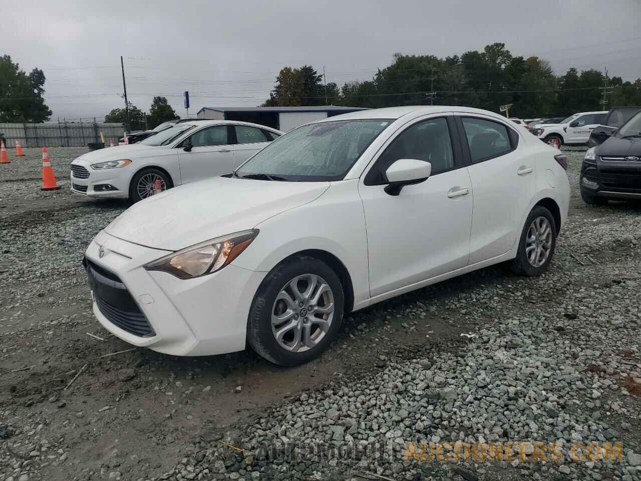 3MYDLBYVXHY168574 TOYOTA YARIS 2017