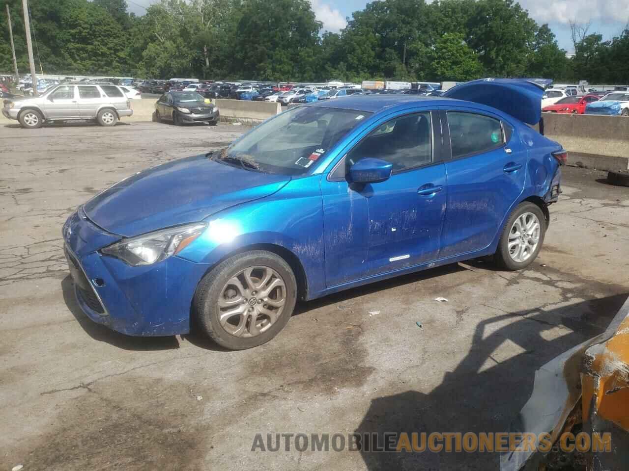 3MYDLBYVXHY181888 TOYOTA YARIS 2017